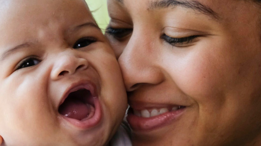 The Safe Essential Oil Guide for Parents: How to Use Aromatherapy with Children - Elliotti