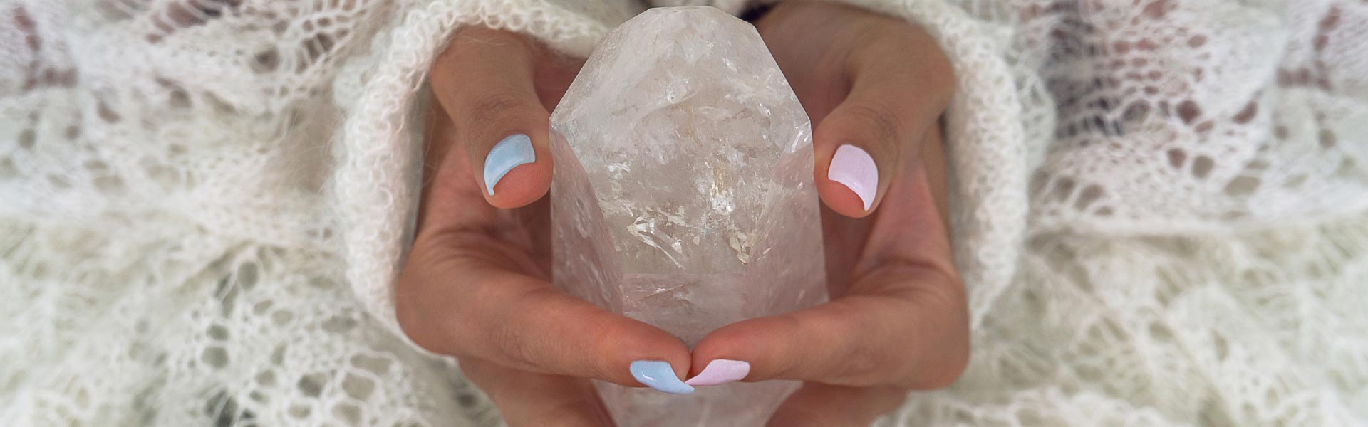 Lithotherapy - the healing energy of stones. - Elliotti